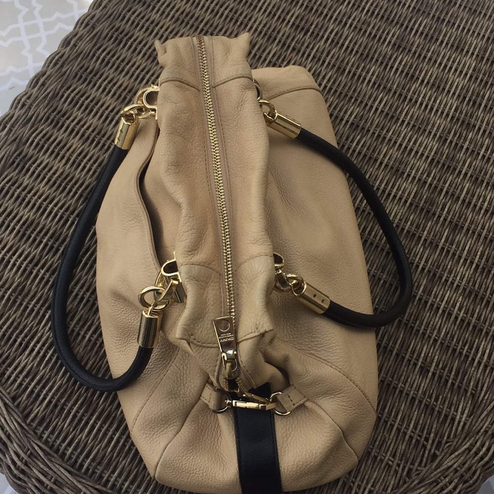 DKNY tan/black purse - Picture 2 of 9